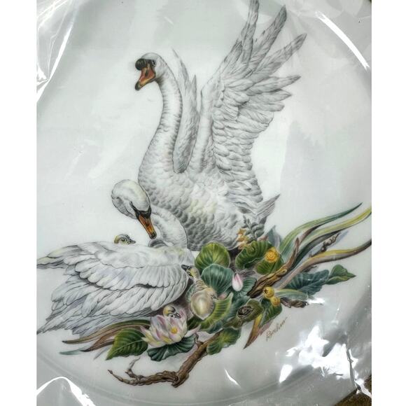 Edward Marshall Boehm "Bird of Peace" 1972 Gold RIm 13" Plate Presentation Box - Picture 10 of 13